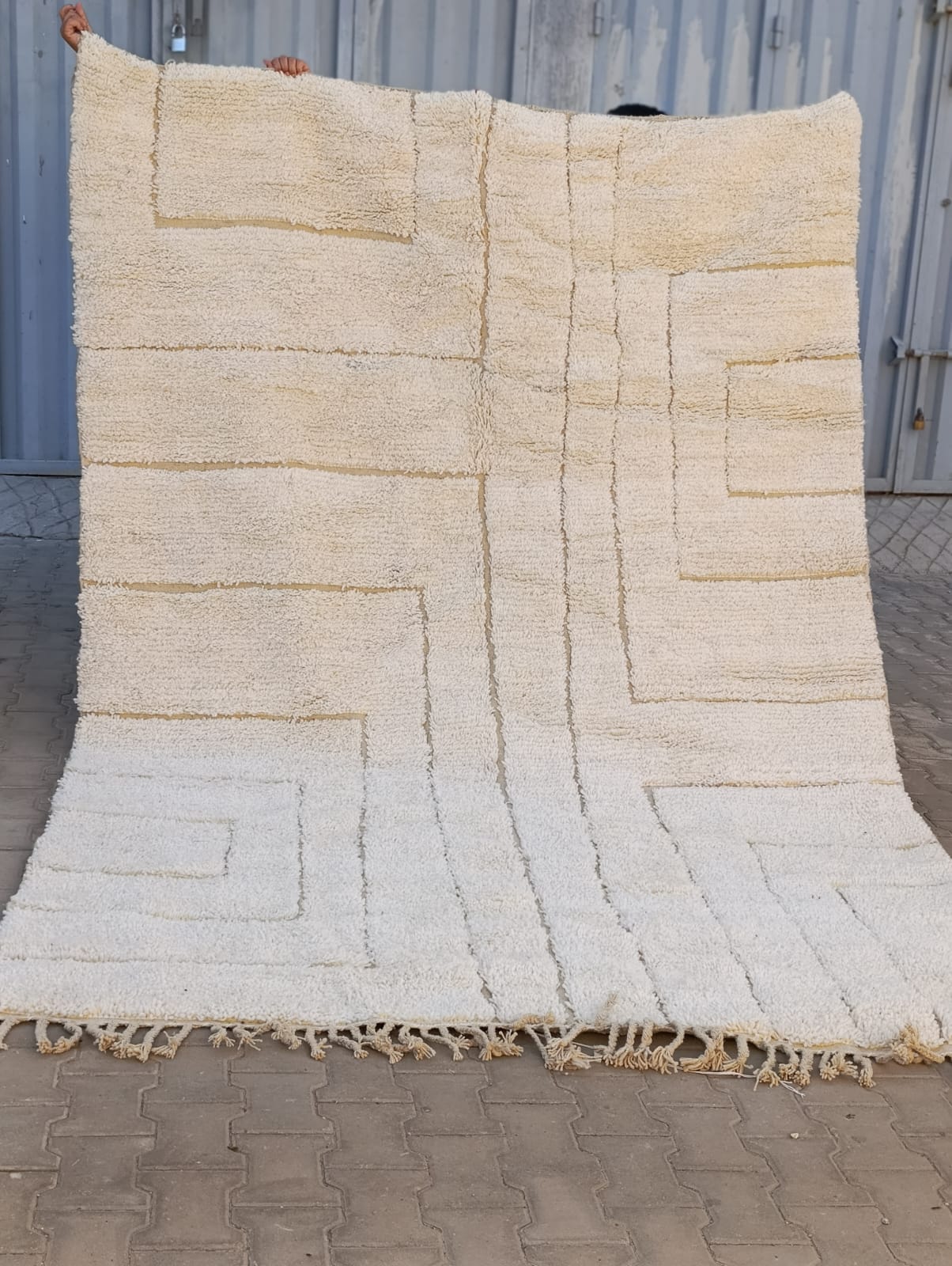 Cream maze-pattern Beni Ourain rug